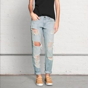 Rag & Bone Distressed Boyfriend Jean size 28